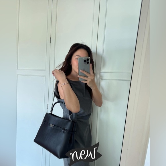 Black Satchel with Sleek Modern Design - Picture 5 of 6